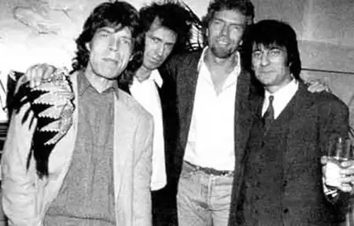 太空 这个疯狂的70岁百亿富豪，昨晚登上太空！谁能想到，他小时候被同学公认为“白痴”呢