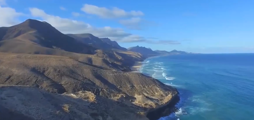 月亮 大家都知道水能灭火，但是海底喷发的火山，为什么没有熄灭呢？