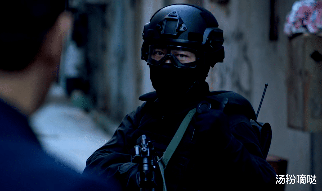 伙计办大事|开画8.3分,首集堪比大片,比《伙计办大事》还要爽的港剧出现了