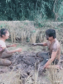 小叶娱记 “这是我新交的女朋友，兄弟们羡慕吧~”确定是女的？