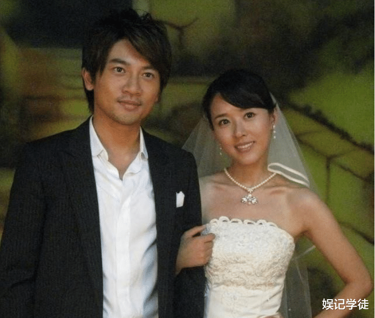 颜丹晨|43岁颜丹晨挺孕肚走红毯，工作室发文官宣，曾与苏有朋因戏传绯闻