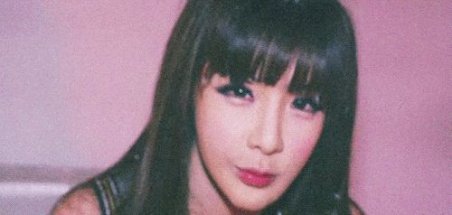 朴春|她曾比Lisa还火爆，却因服用“禁药”被抵制，如今宛如“充气人”