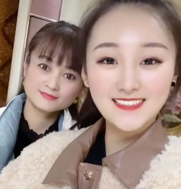 Hi家有小甜椒儿|陈亚男妈妈维护女儿,说女婿太木,配不上女儿,一眼到头的婚姻