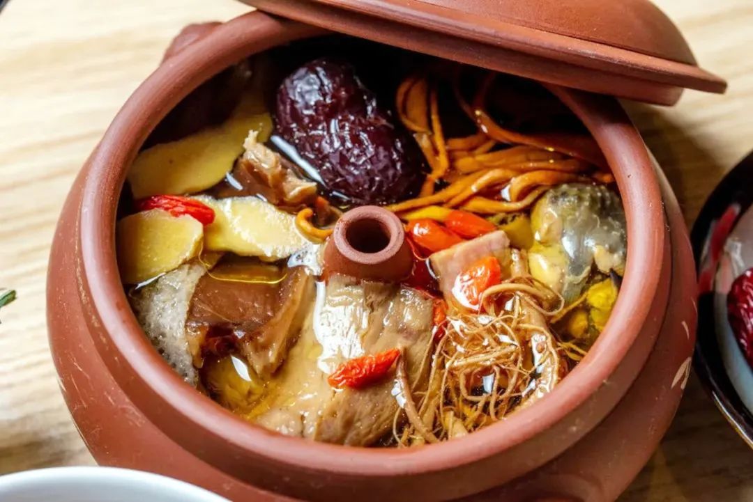 饭饭妈妈育儿|又到冬天宝宝积食高发期了,这几种辅食别多给孩子喂,影响娃健康