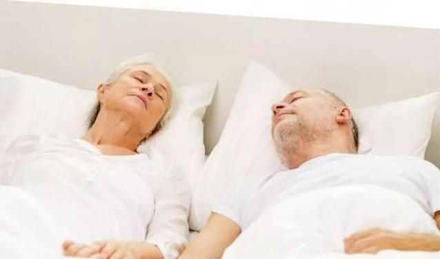 脾胃|无论男女,55-65岁是养寿期,医生提醒:弃4习,坚持做4事