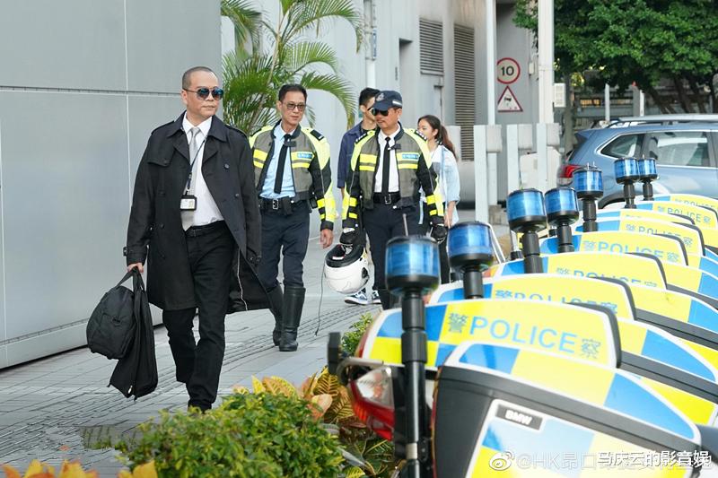 欧阳震华|《伙记办大事》首播,万绮雯欧阳震华主演,口碑爆棚,港味回归