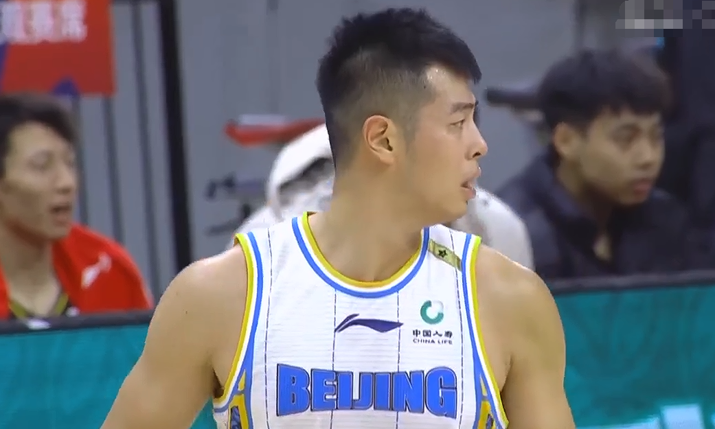 廣廈|廣廈一度領(lǐng)先27分！北京狀態(tài)糟糕，林書豪0分，方碩三分3連擊