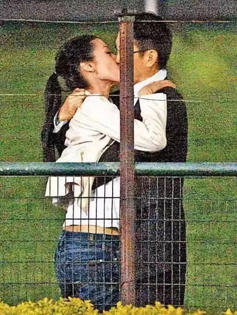 李嘉欣|“金牌小三”李嘉欣,曾是“港姐中的港姐”,如今却胖到认不出来