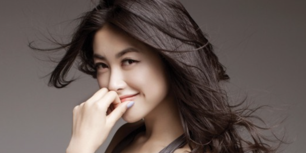 朱珠|泡尤文老板，周杰伦专程约她吃饭，视后为她配戏，朱珠身份不简单