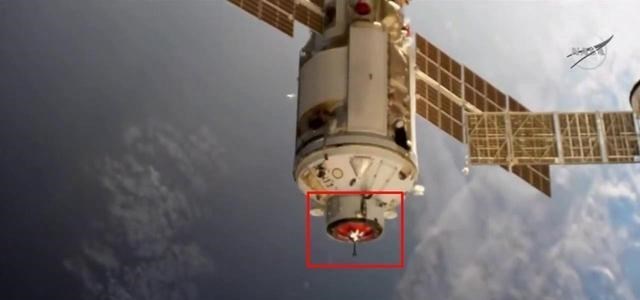  国际空间站被俄罗斯撞歪？中国的天宫也有相似问题，机械臂是关键