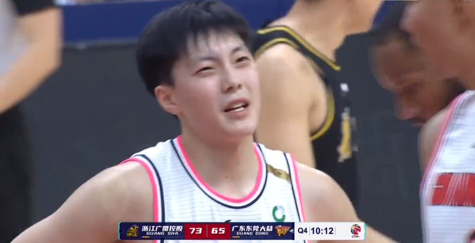 广东男篮|广东男篮全场被压制！国手低迷尚可理解，胡明轩着实太拉胯