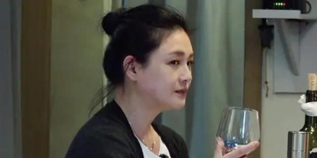 赵丽颖|大小S新节目定档，制作人放话：哪个平台想要找我。好大的口气啊