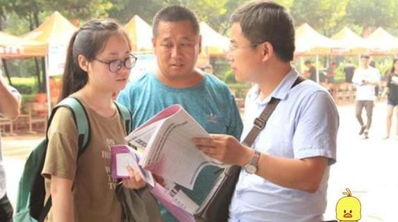 高校|2022届考生迎来好消息,高校录取将有新规,男女比例或不受限制