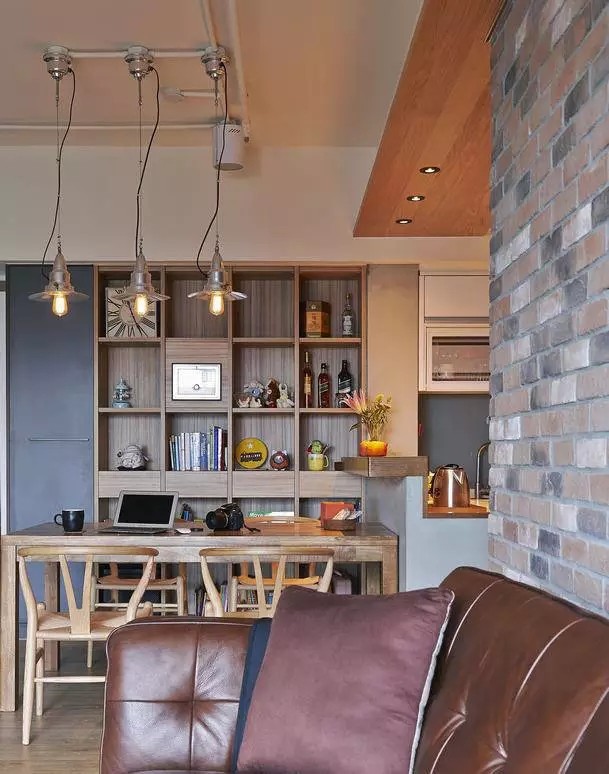 99㎡现代工业风，85后女神的家，满屋高级灰，绿植清新点缀