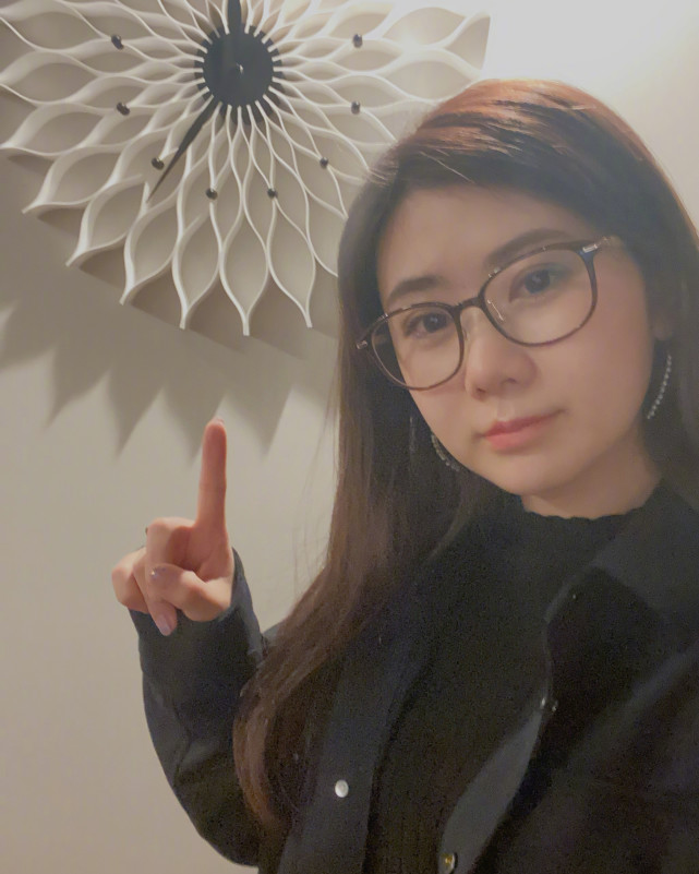 福原爱|懒理福原爱插足传闻，江宏杰与两子女开心过圣诞，气氛超温馨