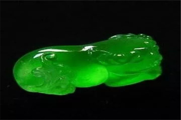 翡翠|什么品种出帝王绿翡翠，行家：多为这个品种居多，其他品种很少见