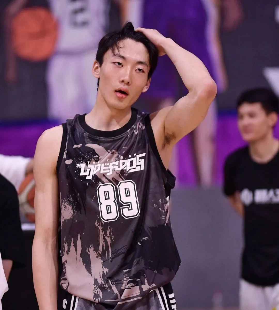 明星出轨|球场渣男鼻祖！他脚踏6条船，还染上性病！声称没结婚不算出轨！