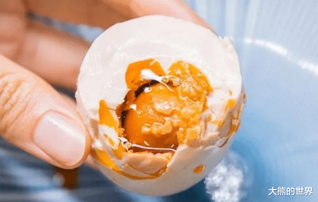 咸鸭蛋|把鸭蛋晒一晒，原来作用这么大，很多人不懂，我也刚知道，很实用