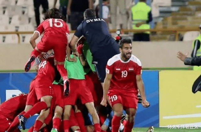 国足|0-3！国足世预赛苦主3连败，世界杯名帅赛后发声：根本没把国足放眼里