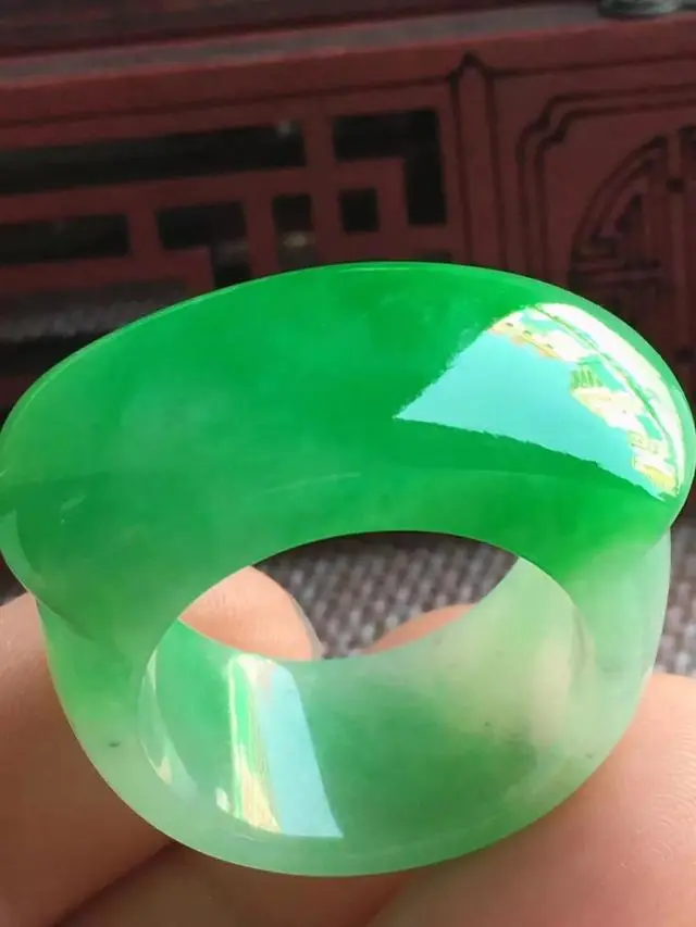 翡翠|“色”并不是翡翠的一切