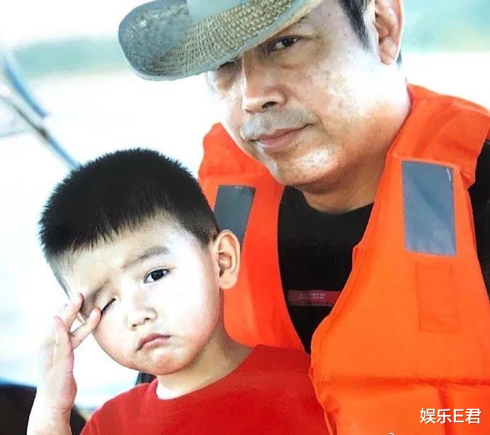 陈飞宇|陈飞宇放弃美国国籍，网友纷纷欢迎回家，刘亦菲看到该头疼了