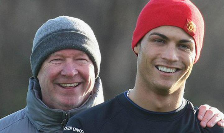 没啥突出的优点|官宣！C罗时隔12年再穿曼联7号球衣，英超开绿灯，卡瓦尼大气让位