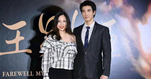 王力宏|王力宏哀求李靓蕾：离婚时，给彼此留下体面