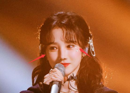 陈小纭|有种炫富叫陈小纭的碎钻妆，得知价格后，网友：打脸半个娱乐圈