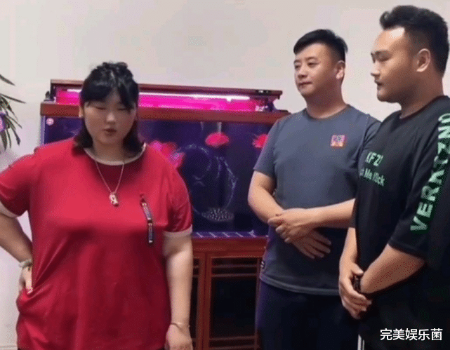 犀利哥|大衣哥女儿减重30斤，新造型像“洋娃娃”，家人为其征婚条件优越