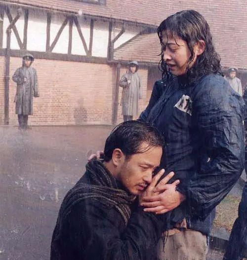 欧阳娜娜|22岁拿影后，连章子怡都羡慕不已，她凭什么火了20年？