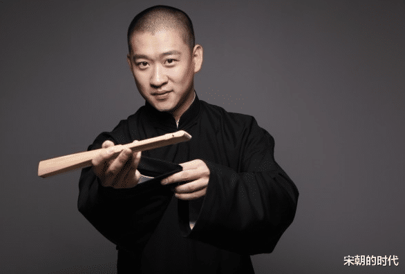 曹云金|曹云金为什么江河日下？一张听云轩宣传照，足以揭开谜底