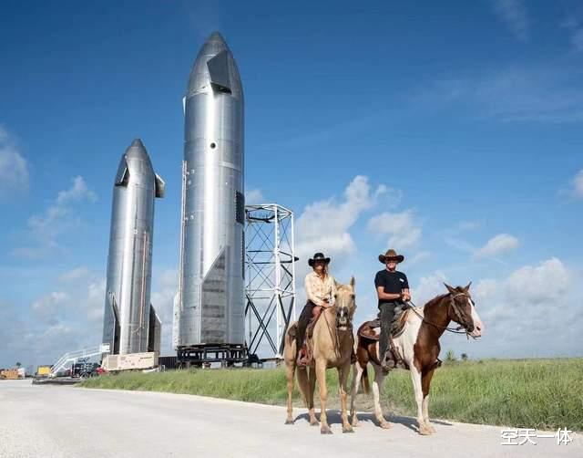 太空船 布兰森贝索斯纷纷乘坐自家飞船进入太空，马斯克：幼稚的玩具