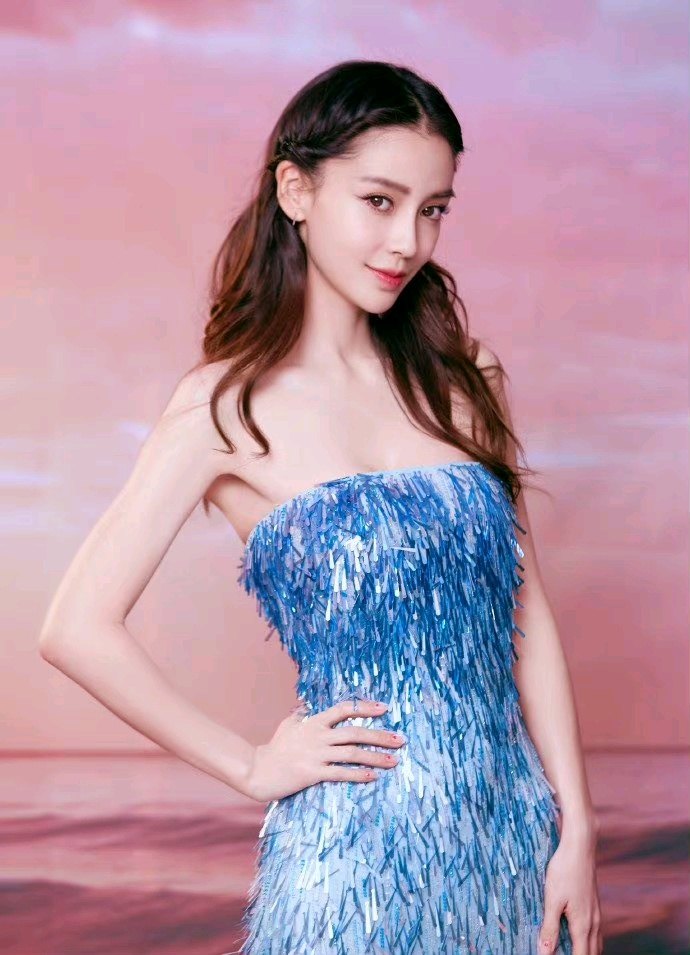Angelababy|杨颖蓝色梦幻裙