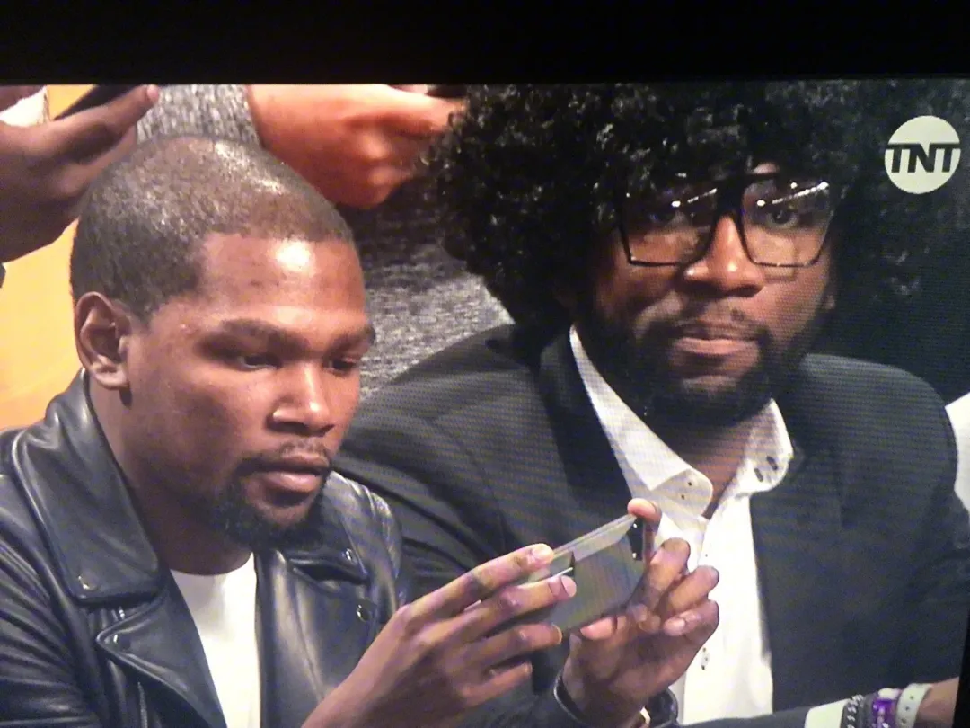 |那些年，阿杜與手機那些事兒...... ?