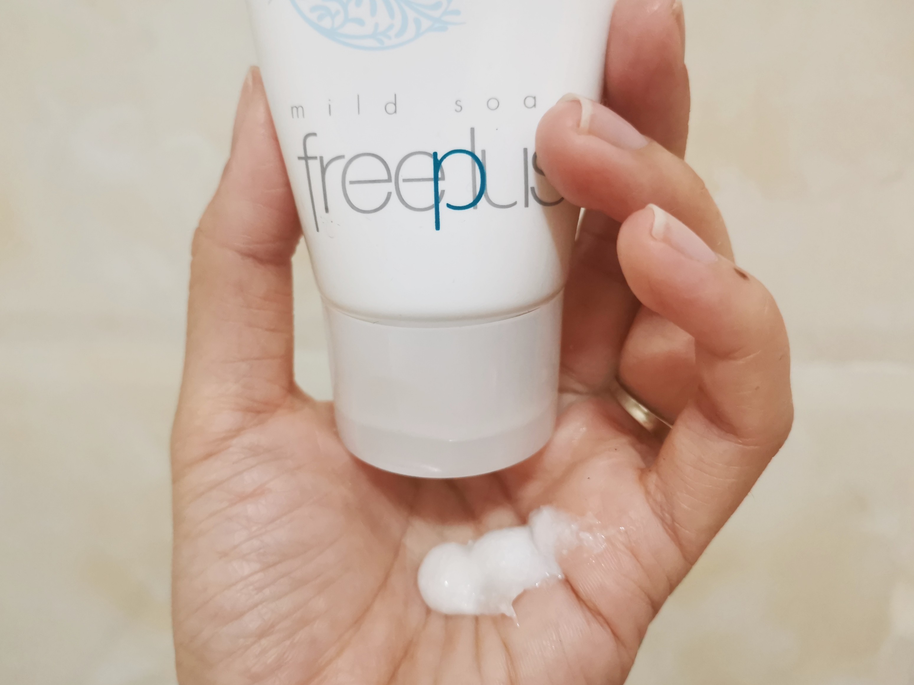 护肤品 小两口的年度个护爱用物大盘点，这十款东东究竟有啥魔力，用了一整年还不腻！