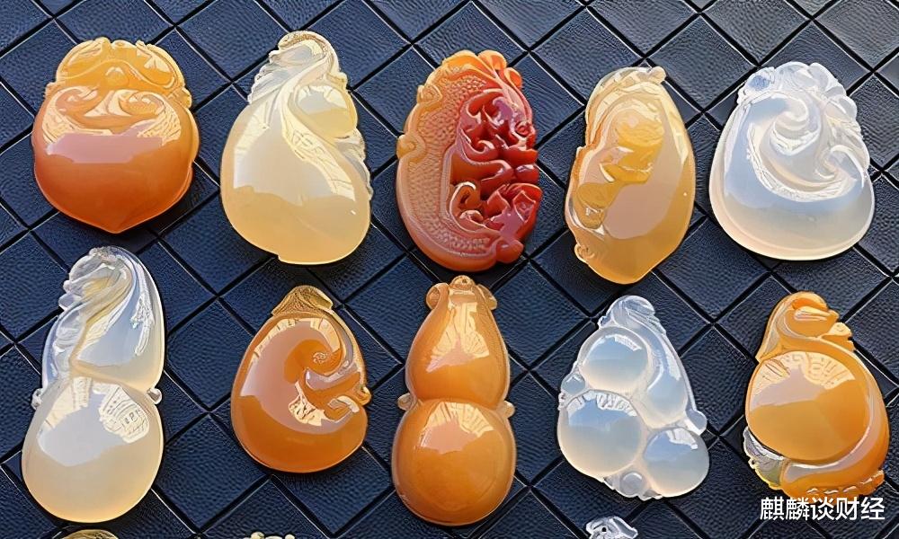 |因改名售价6年上涨1万倍，曾被炒到1000万，今摆地摊没人要