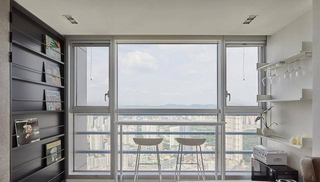 |卖掉2套小户型,买下179㎡大平层,简约风很高级,只住3人很阔气