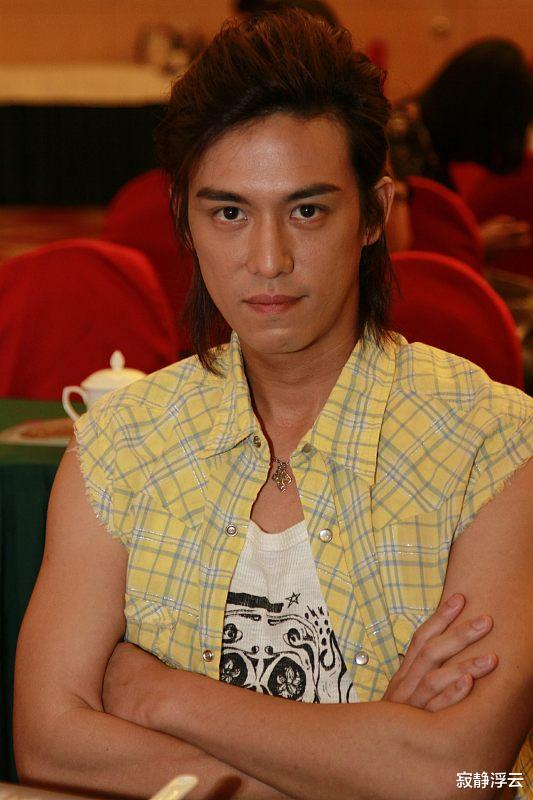 王思聪|十大顶级富二代，汪雨弃张敏掌掴赵薇，比王思聪还狂。