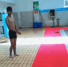 |“坐高铁的时候遇到这种行为，该怎么纠正她？”哈哈哈神评绝了！