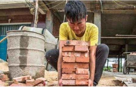 严选 小伙15岁在北京捡破烂,30岁有千万资产,现靠地球仪赚了百亿!