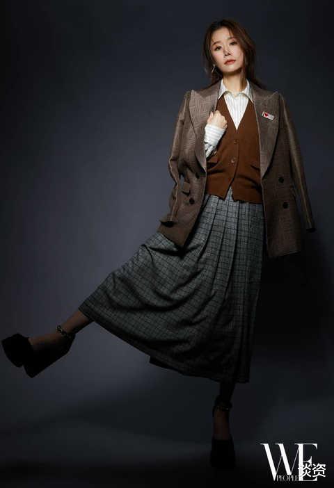 林心如|45岁林心如晒腹肌，却被鼻子抢镜，尖鼻头窄鼻翼，看着呼吸困难