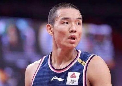 马拉多纳|22岁锋线归队！广东最新人员变化出炉，2人加入，19岁小将恐遭弃