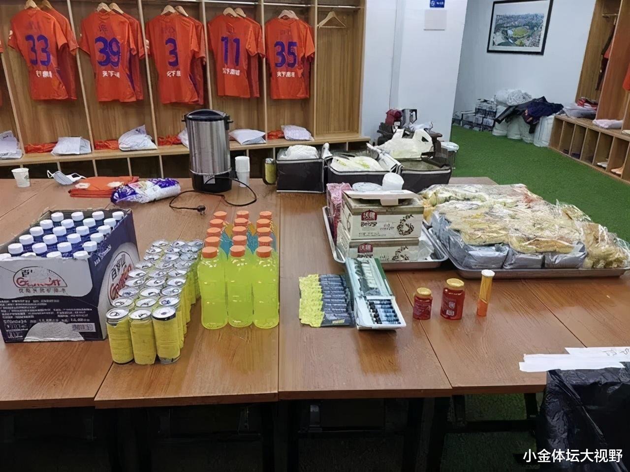 山东鲁能|鲁能成熟了！不光赢了恒大，更衣室举动还赢了人心，足协也受表扬