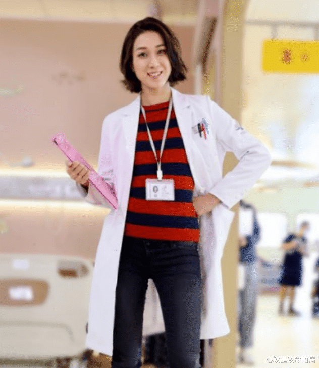 钟嘉欣|钟嘉欣被看好封后...票数超越李佳芯！传留港出席颁奖礼