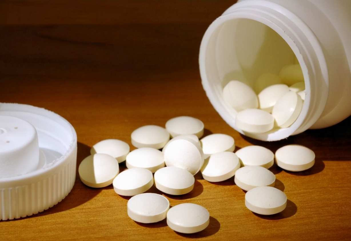 补肾|多位专家联合呼吁：排骨和“它”一起炖，无异于“服毒”趁早远离