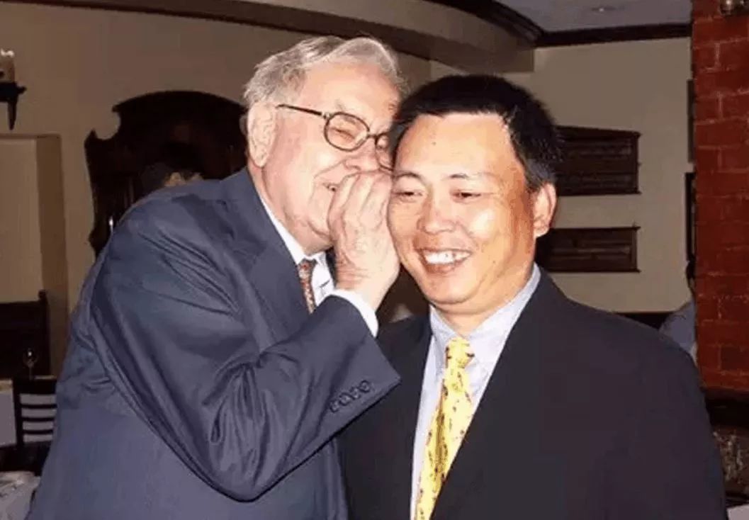 巴菲特 段永平拍下巴菲特午宴,取到这3条真经,投资水平因此突飞猛进