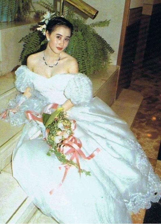 李连杰|“最像李连杰的女儿”李苔蜜：2岁成留守儿童，今32岁依旧未婚？