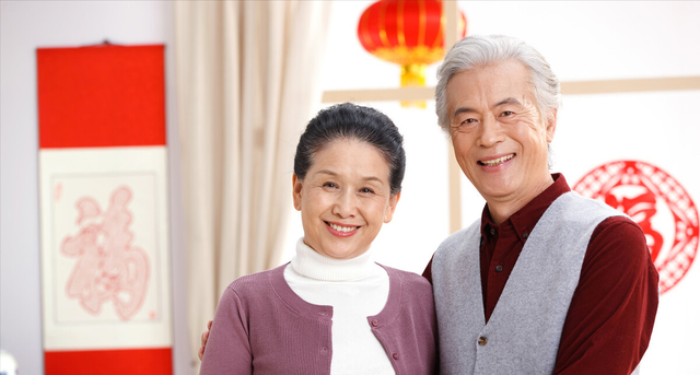 78岁大爷相亲75岁女子,明确提出夫妻生活:不能答应何苦娶她