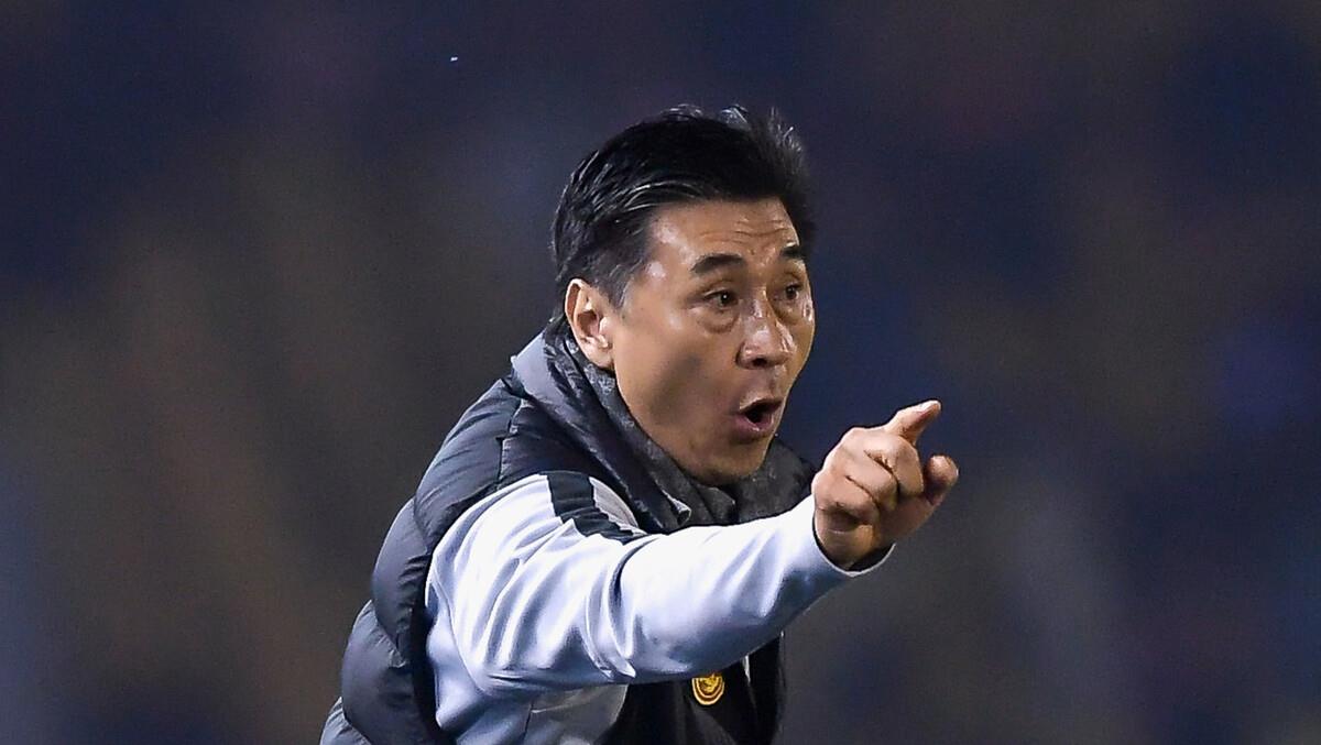 奶球妈咪聊|沪媒透露女足新帅人选,只不过是临时的,球迷:贾秀全到底下课没