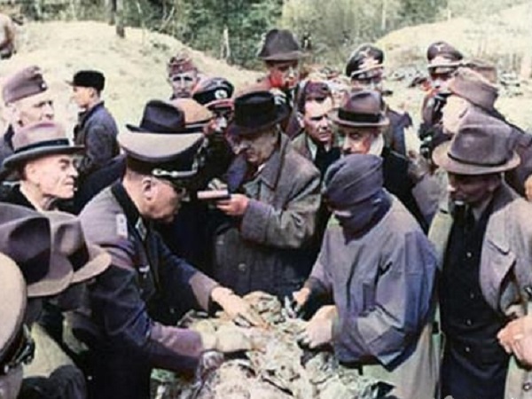苏联|2万多波兰人蒙着眼睛被处决！“卡廷事件”苏德相互“栽赃”始末